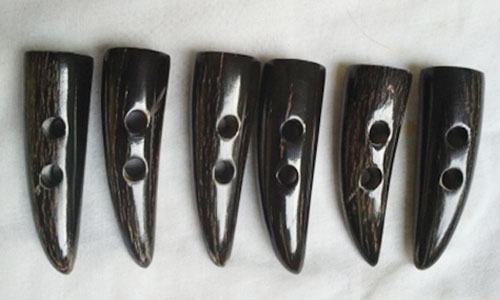 Buffalo Horn Toggles Natural Skin 40 mm